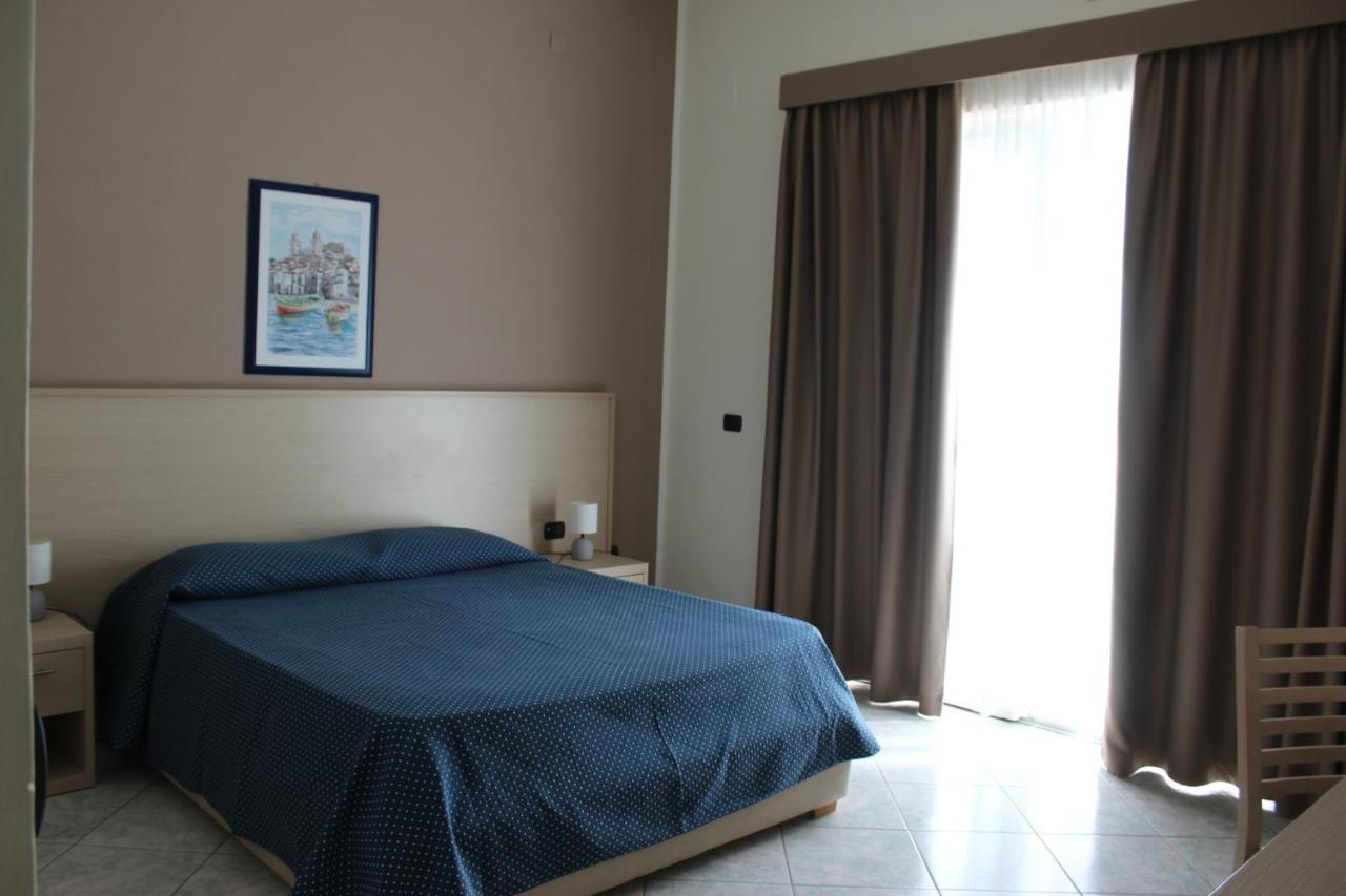 Hotel Tourist Cefalù Esterno foto