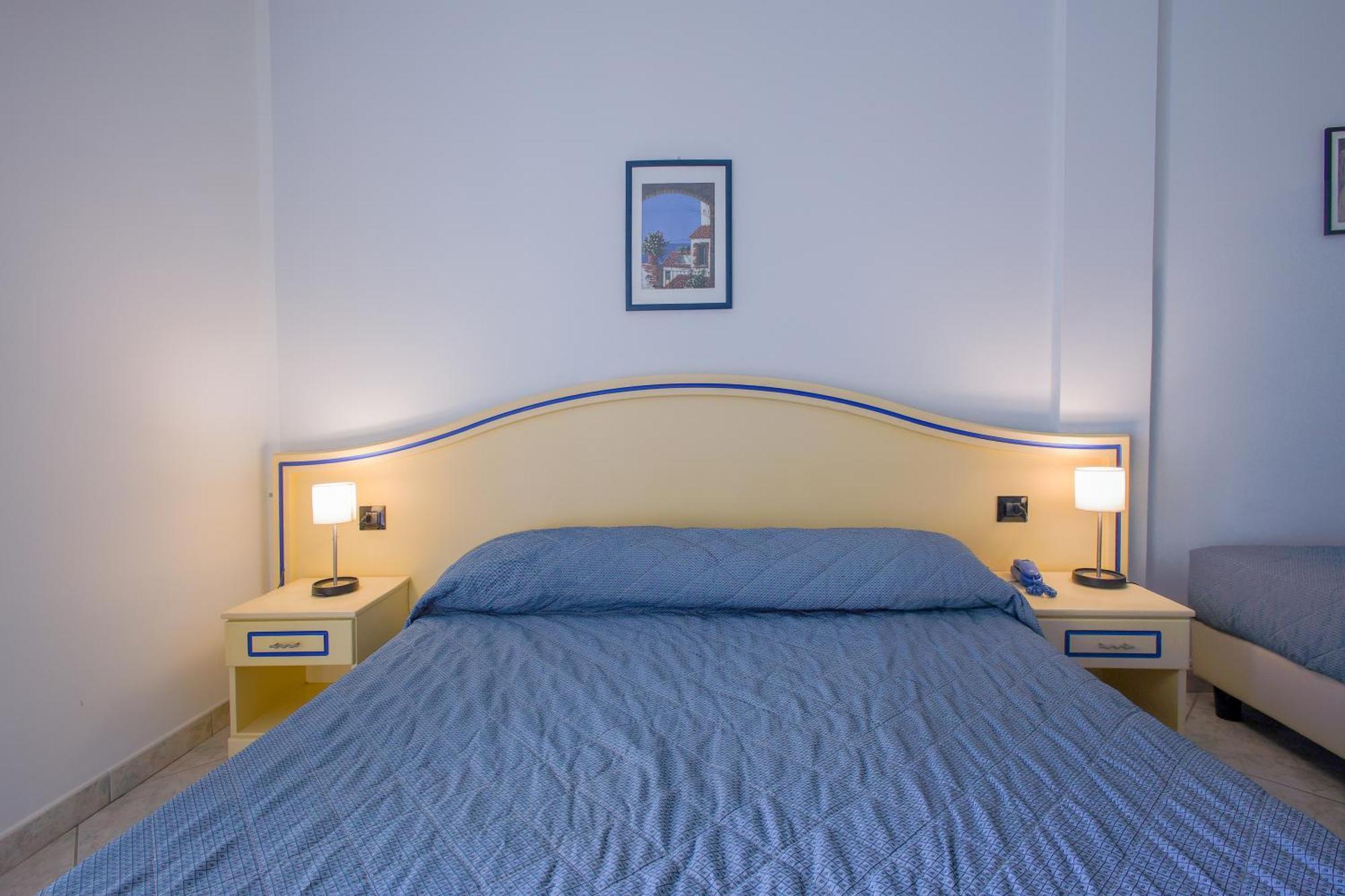 Hotel Tourist Cefalù Esterno foto