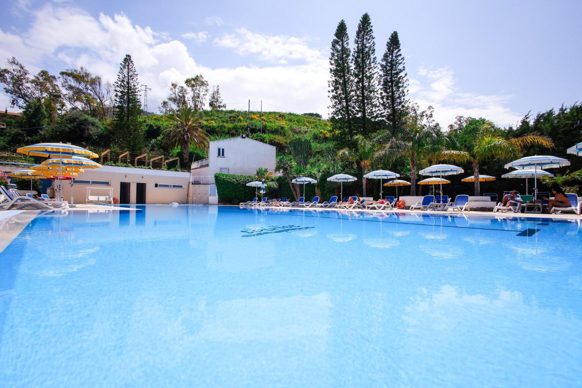 Hotel Tourist Cefalù Esterno foto