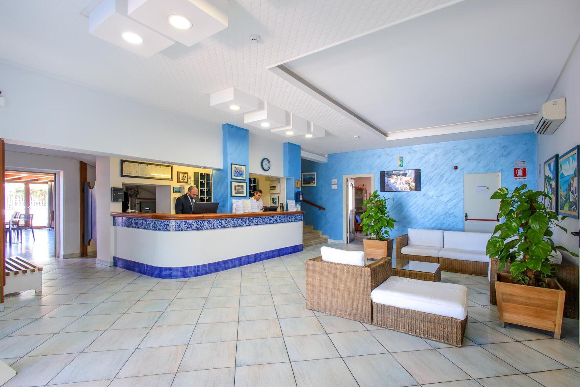 Hotel Tourist Cefalù Esterno foto