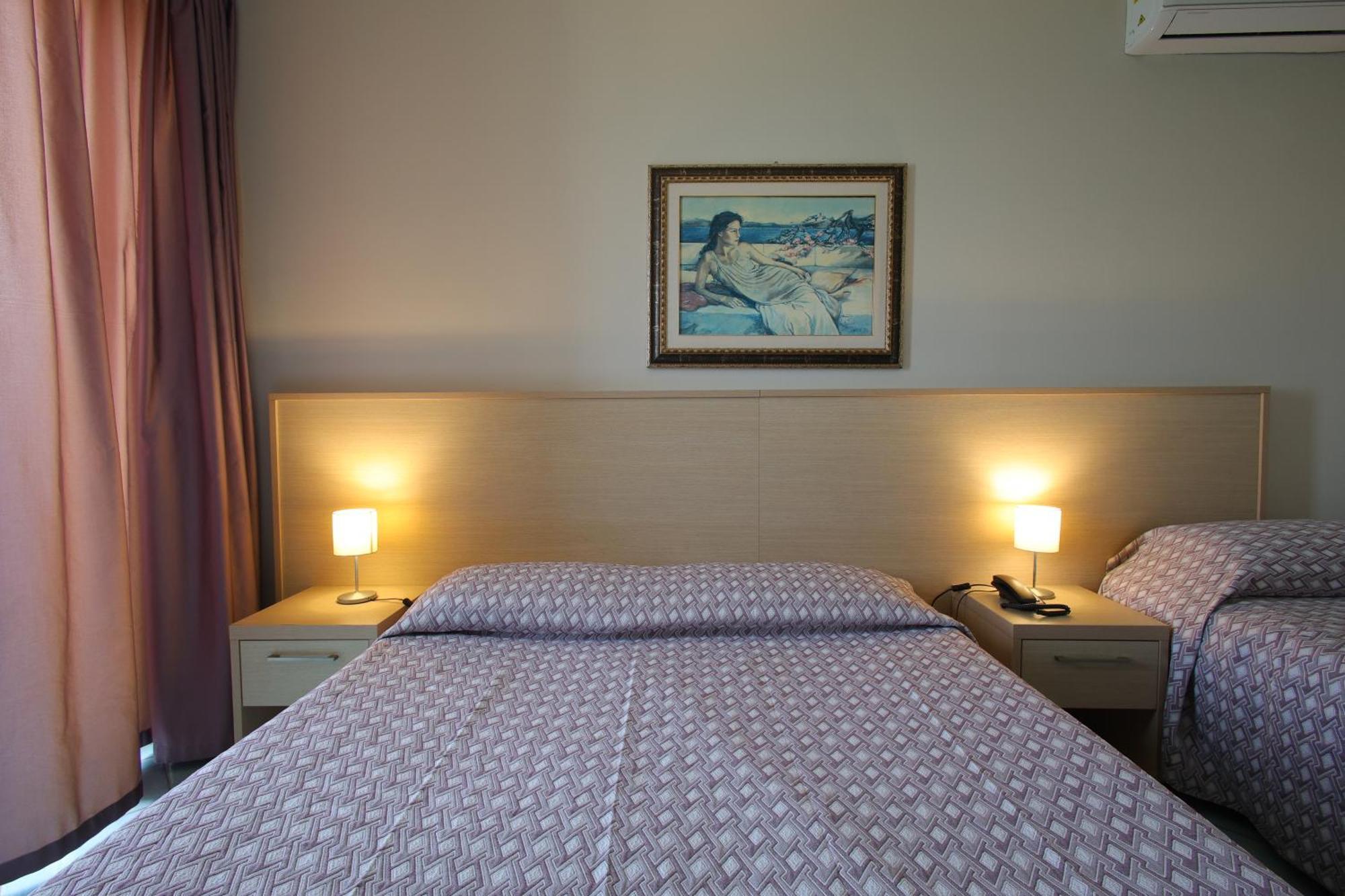 Hotel Tourist Cefalù Esterno foto