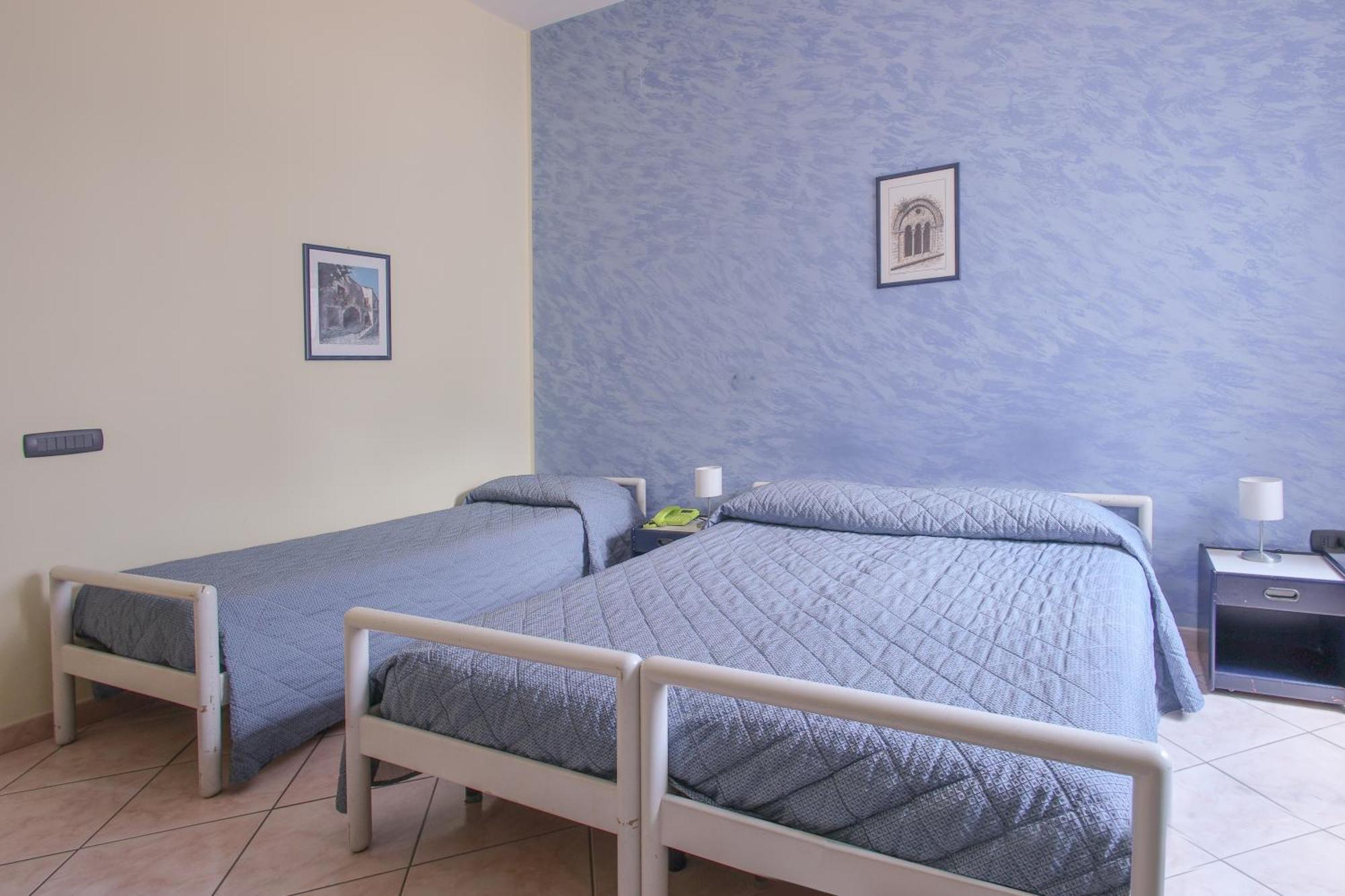 Hotel Tourist Cefalù Esterno foto