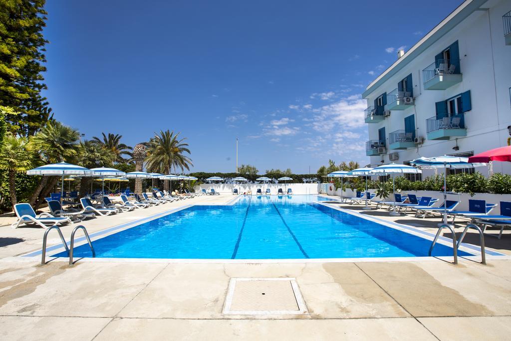 Hotel Tourist Cefalù Esterno foto